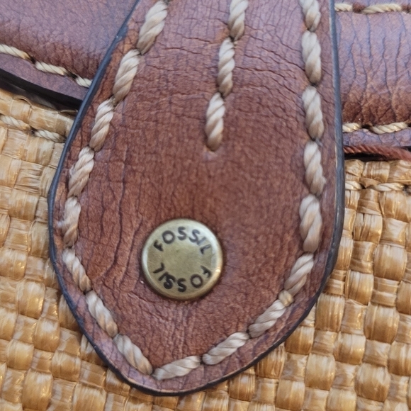 Fossil Mini Rattan and Leather Hand Held Summer Vacation Handbag - Picture 8 of 12